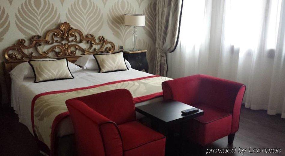 Hotel Amadeus Venice