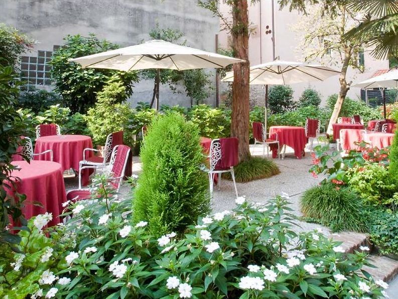 Amadeus 4* Venice